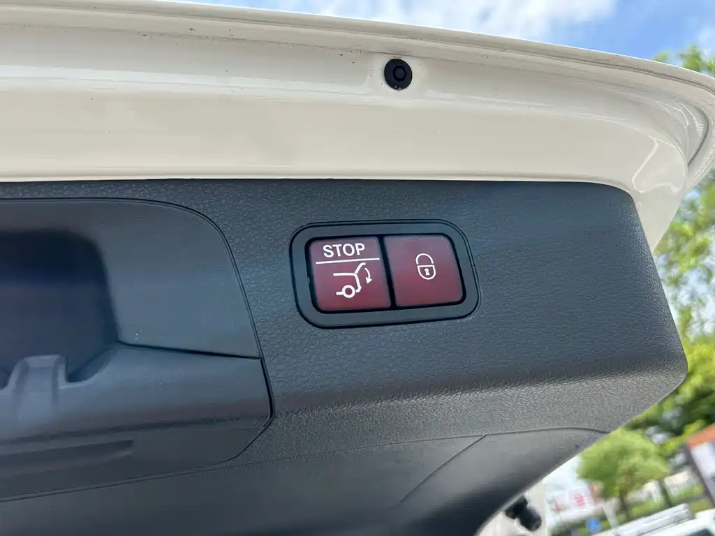 Mercedes-Benz GLC 300 L 4MATIC Dynamic Edition 2022