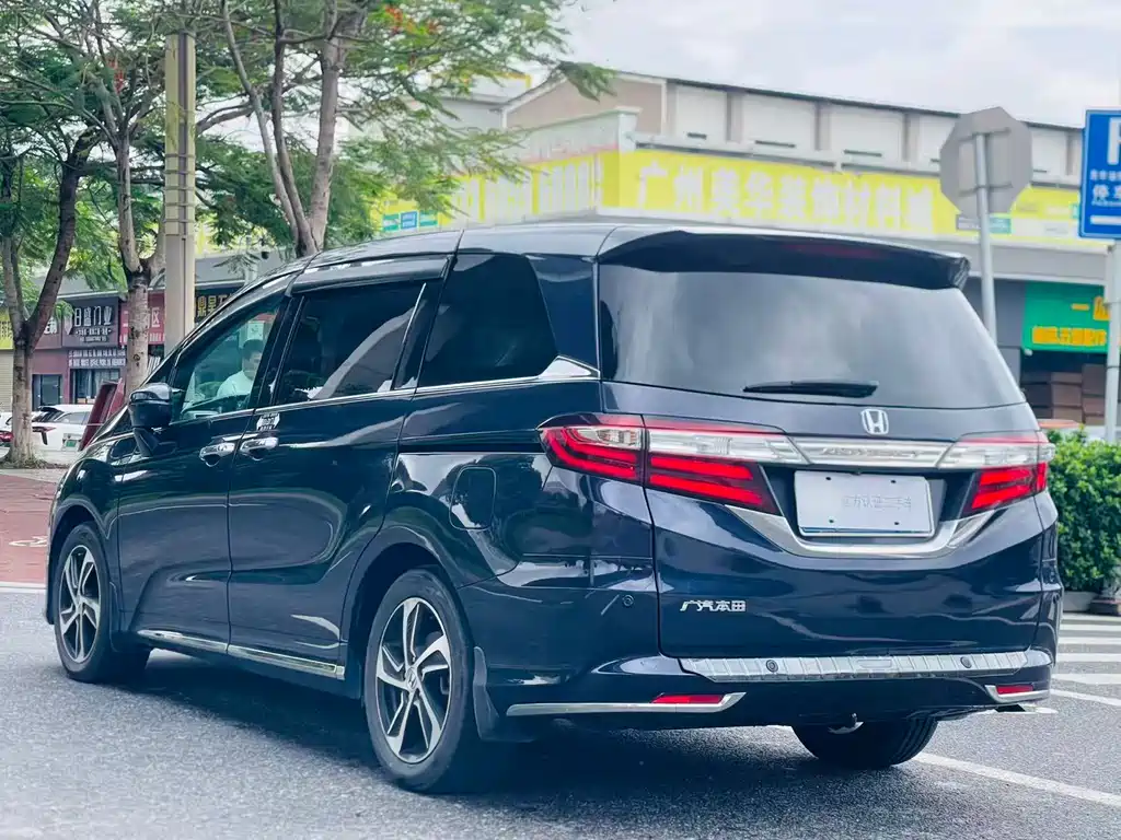 Odyssey 2015 2.4L Prestige Edition