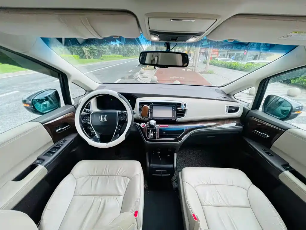 Odyssey 2015 2.4L Prestige Edition
