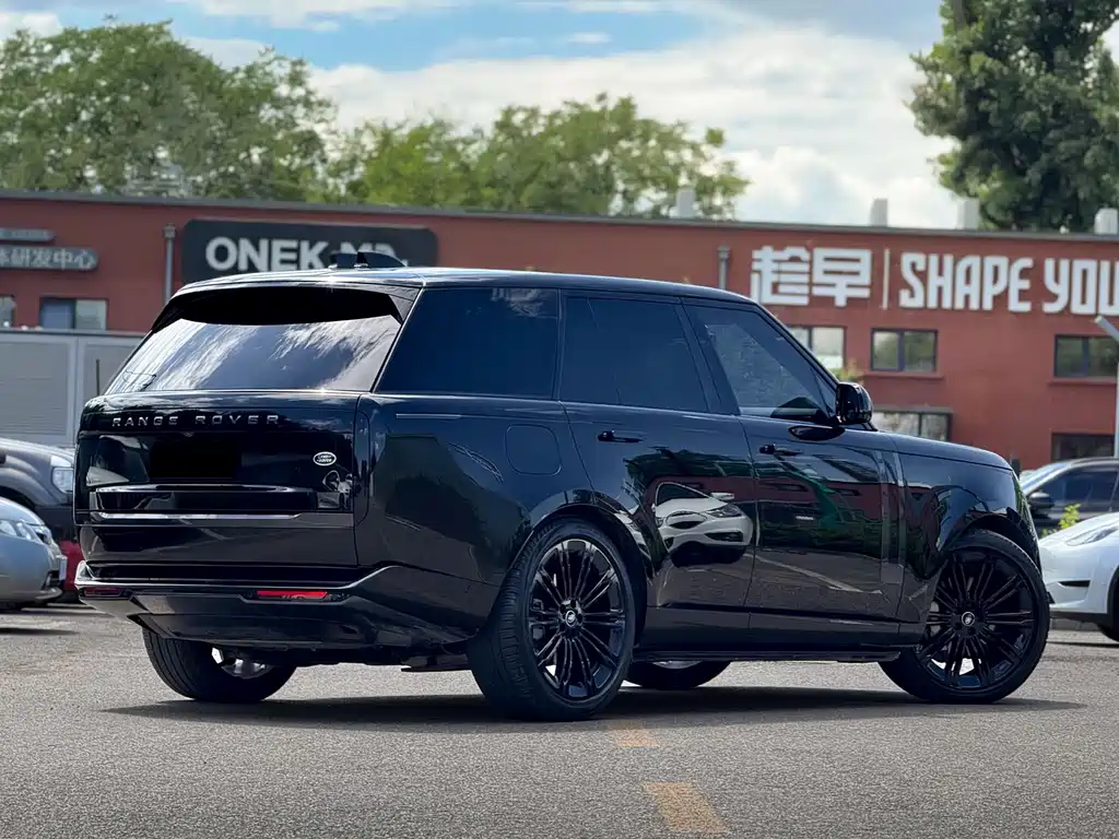 Range Rover 2024 Edition 3.0 L6 360PS Grand Edition