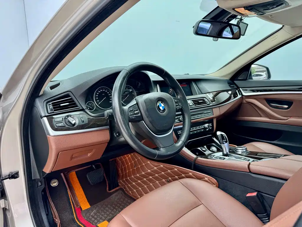 BMW 5 Series 2014 528Li Leading Edition