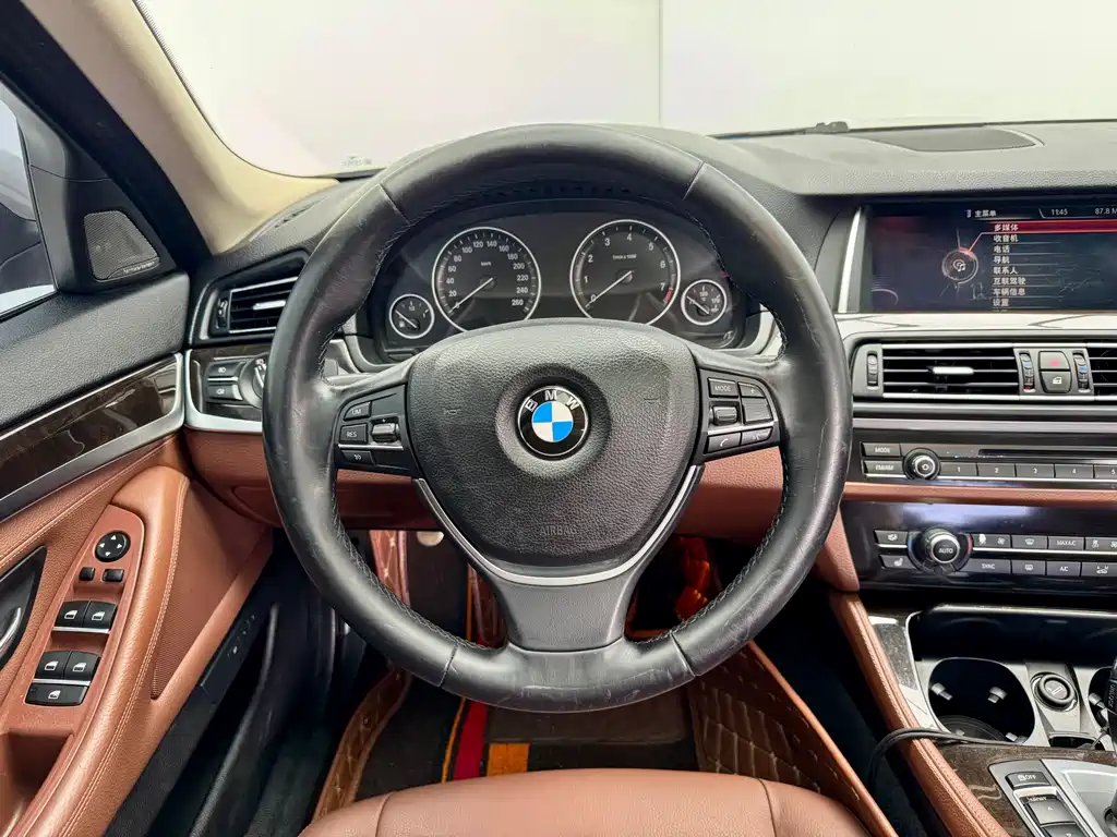 BMW 5 Series 2014 528Li Leading Edition