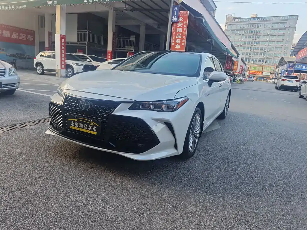 Asia Dragon 2019款 Hybrid 2.5L XLE Prestige Edition National V