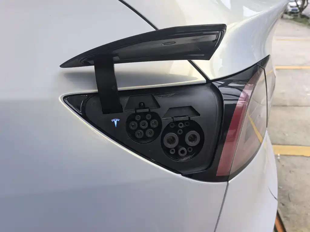 Model Y 2022 Rear-Wheel Drive Edition