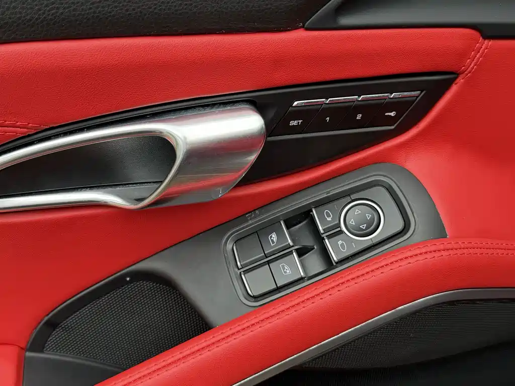 Porsche 718 Boxster 2.0T 2018 Model