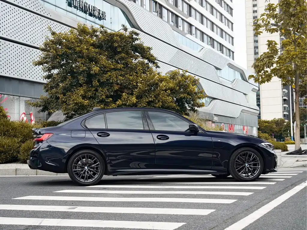 BMW 3 Series 2020 325Li M Sport Nightshade Package