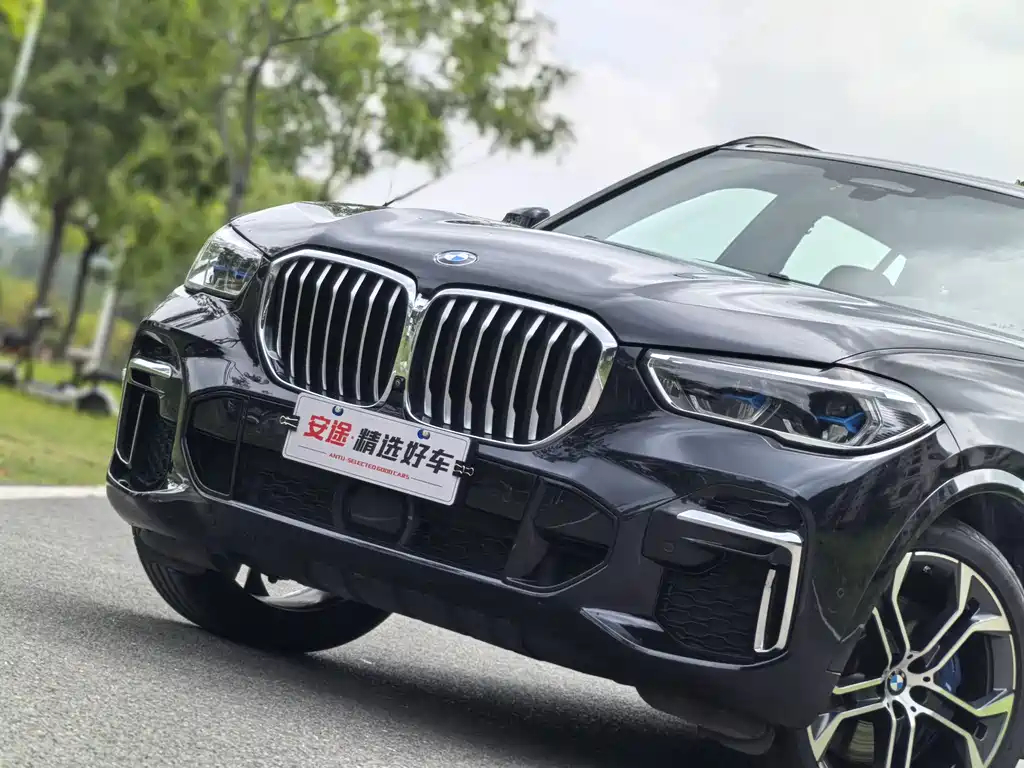 BMW X5 2022 Model Refresh xDrive 40Li Luxury Edition M Sport Package