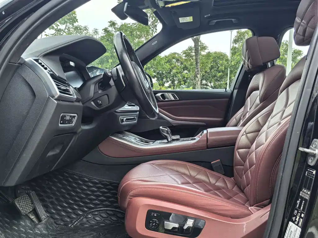 BMW X5 2022 Model Refresh xDrive 40Li Luxury Edition M Sport Package