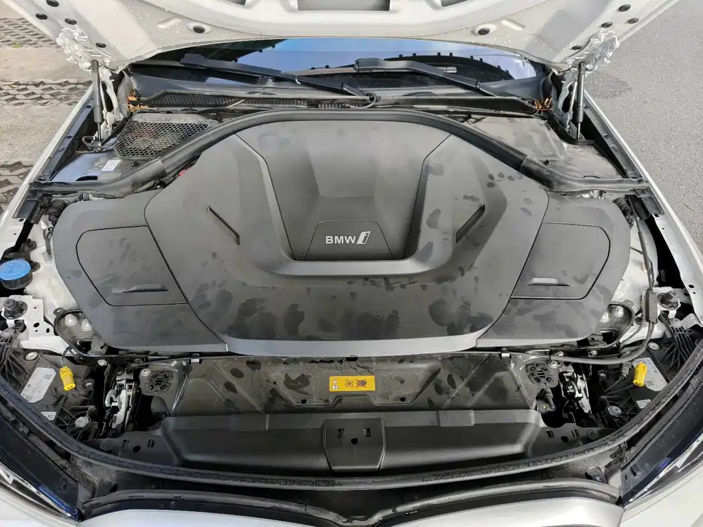 BMW i3 2022 eDrive 35 L