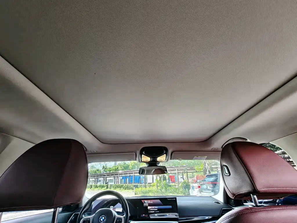 BMW i3 2022 eDrive 35 L