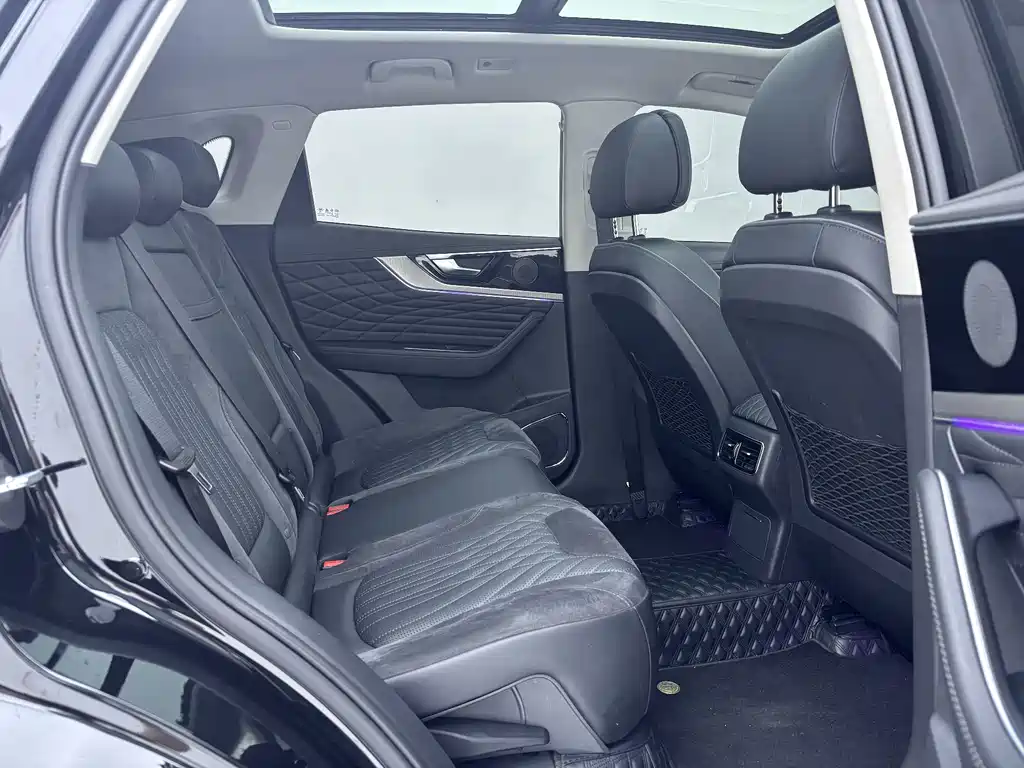 Hongqi HS5 2022 Model Facelift 2.0T Zhilian Qixiang Edition