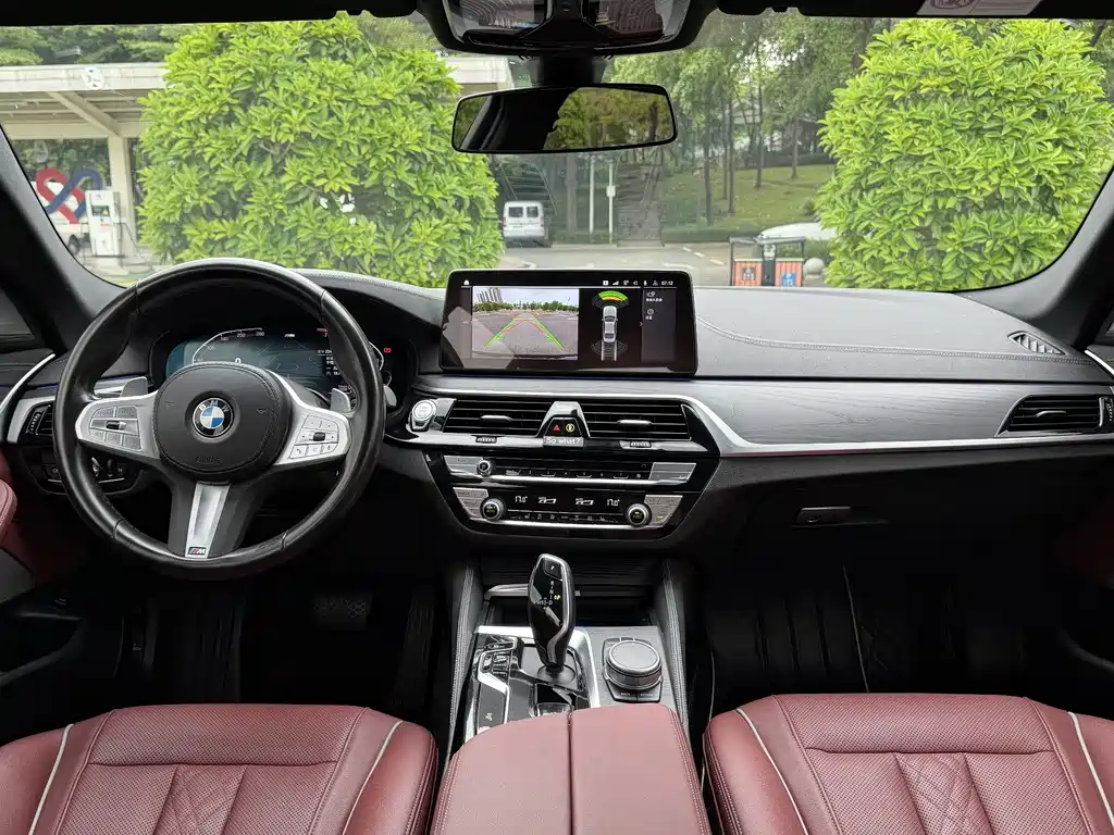BMW 5 Series 2022 Model Facelift 530Li Leading Edition M Sport Package