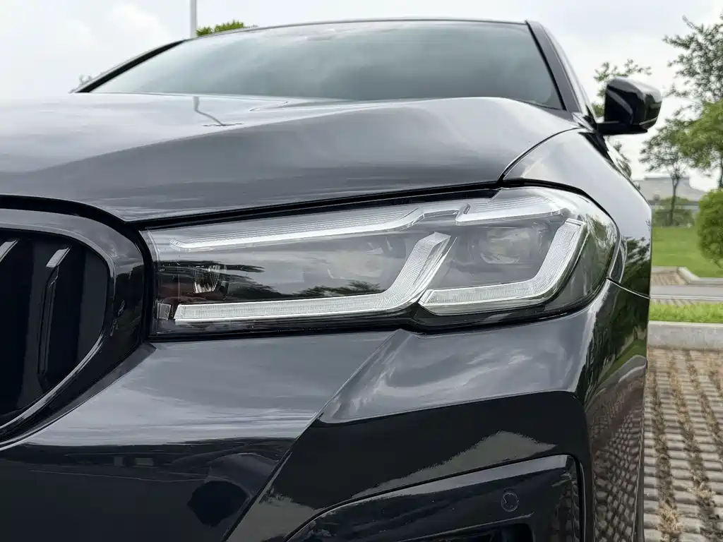 BMW 5 Series 2022 Model Facelift 530Li Leading Edition M Sport Package