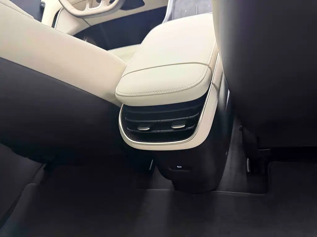 NIO ET5 2025 Model 75kWh