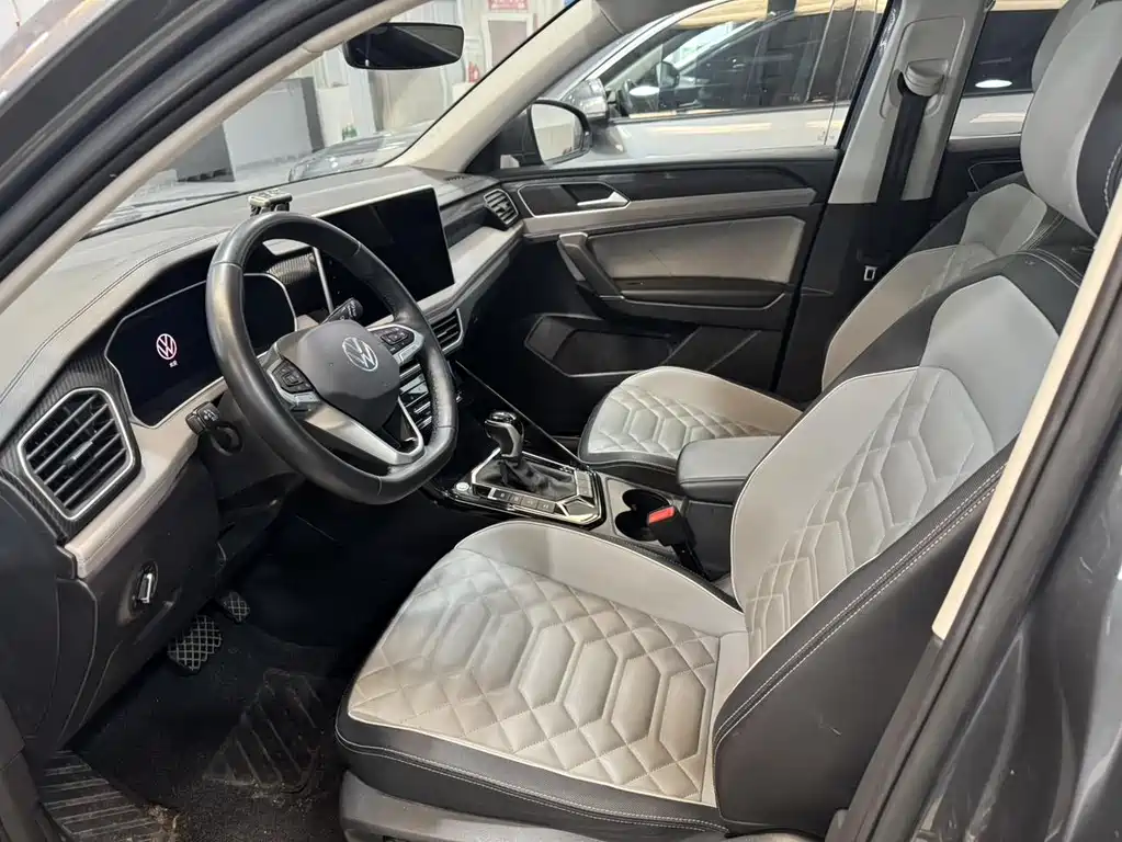 Tayron 2023 300TSI Two-Wheel Drive Luxury Plus Advanced Edition