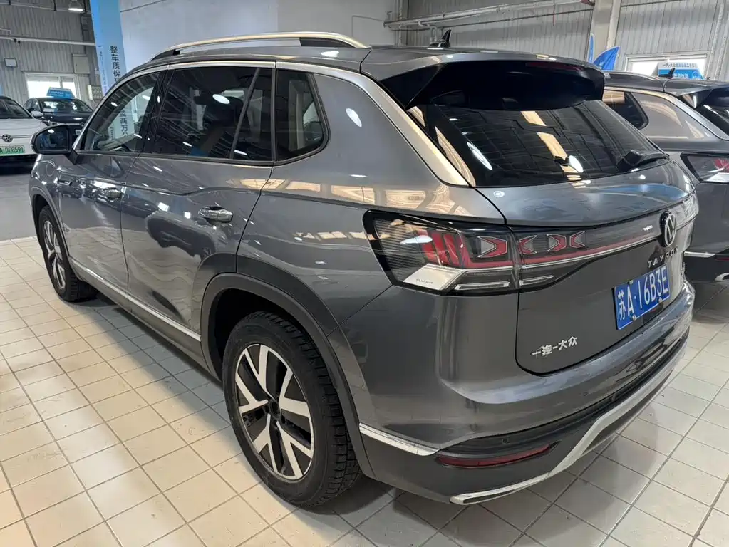 Tayron 2023 300TSI Two-Wheel Drive Luxury Plus Advanced Edition