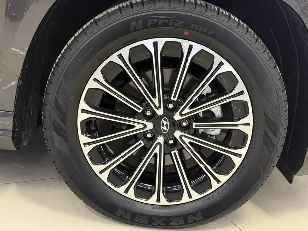 Kusdu 2024 270TGDi LUX ZunGuiBan