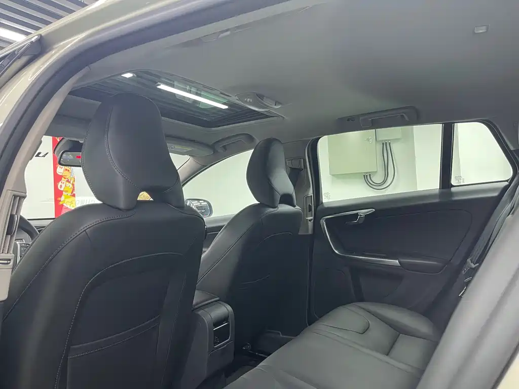 Volvo V60 2017 T5 Intelligent Comfort Edition National VI