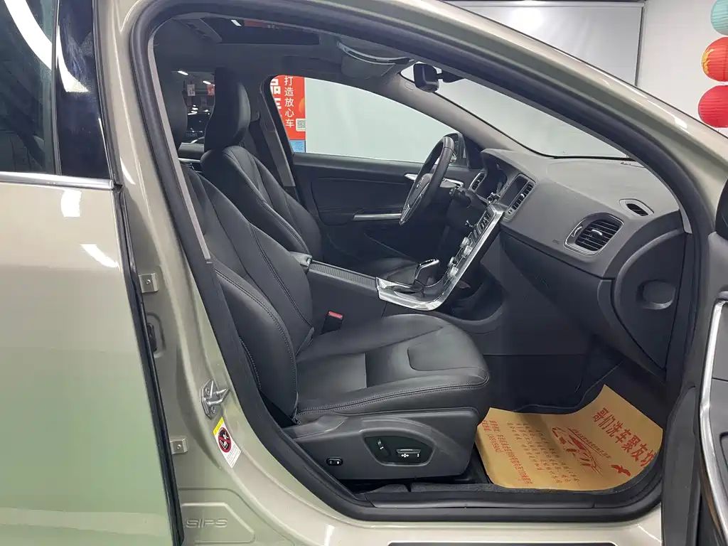 Volvo V60 2017 T5 Intelligent Comfort Edition National VI