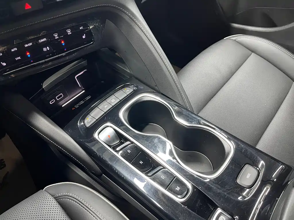 Avenir S 2022 652T Two-Wheel Drive Luxury Edition