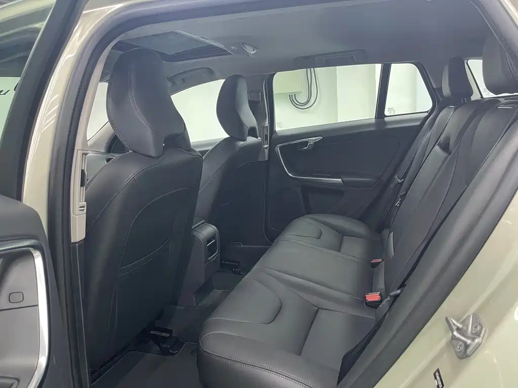 Volvo V60 2017 T5 Intelligent Comfort Edition National VI