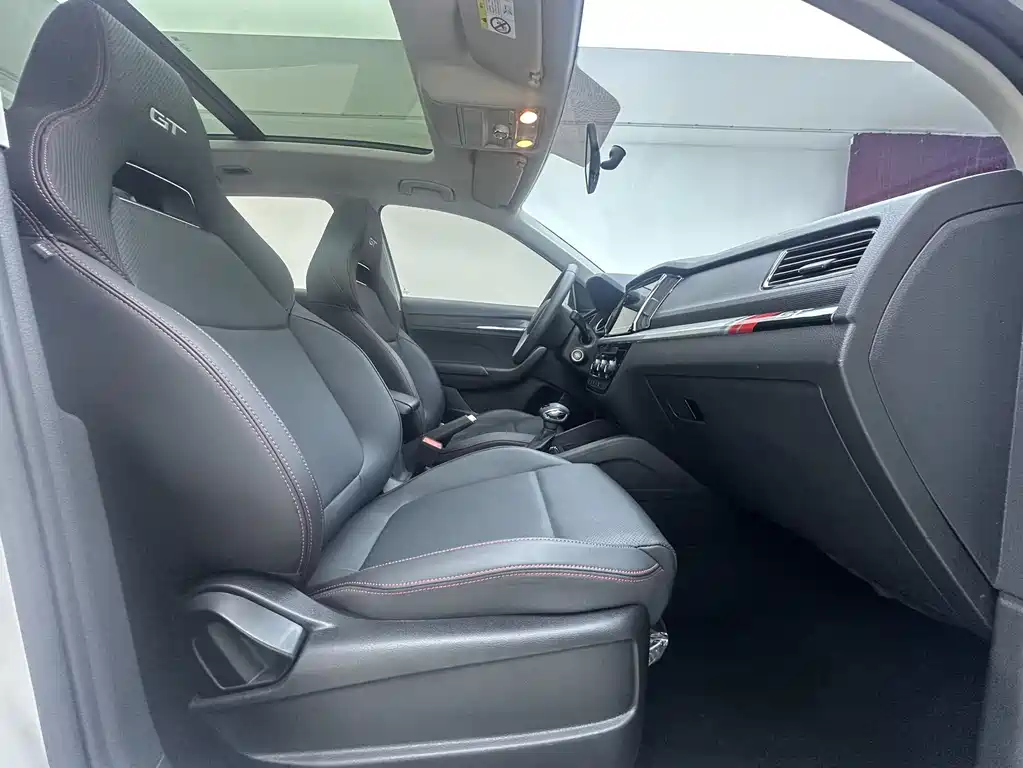 Kia Kmall 2022 GT 1.5L Automatic Zhenxiang Edition