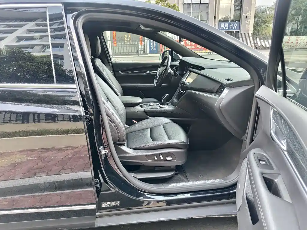 Cadillac XT5 2022 2.0T AWD Luxury Edition
