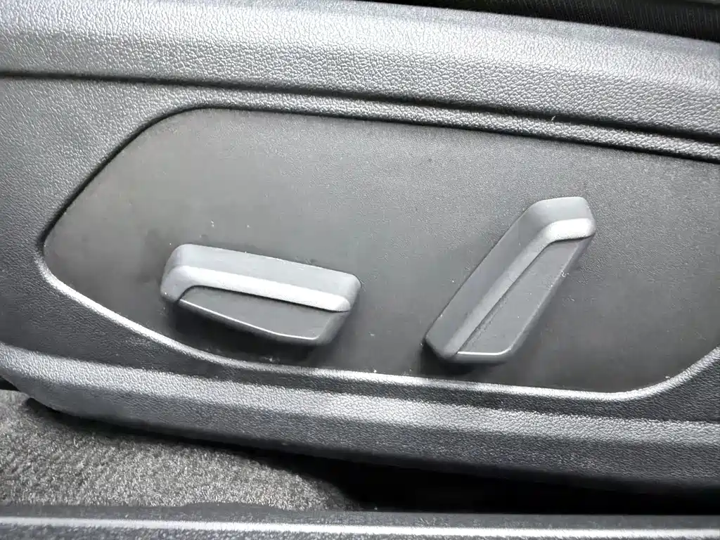 Elantra 2023 1.5L CVT LUX Prestige Edition