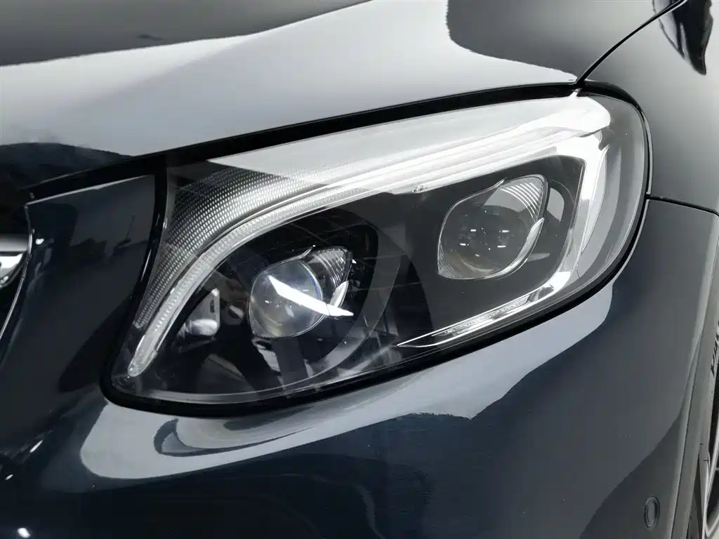 Mercedes-Benz GLC 2019 GLC 300 L 4MATIC Dynamic Edition