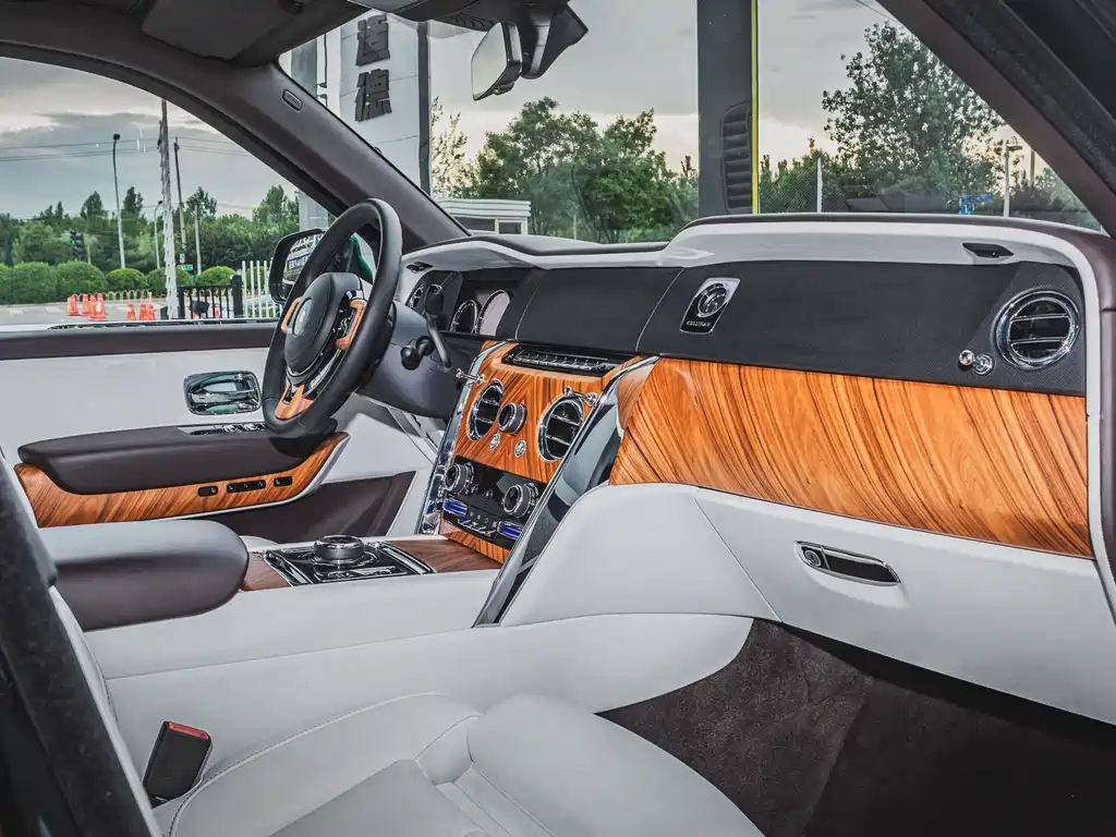 Cullinan 2018 4-seater Edition