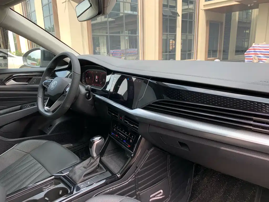 Passat 2023 330 TSI Starry Luxury Edition