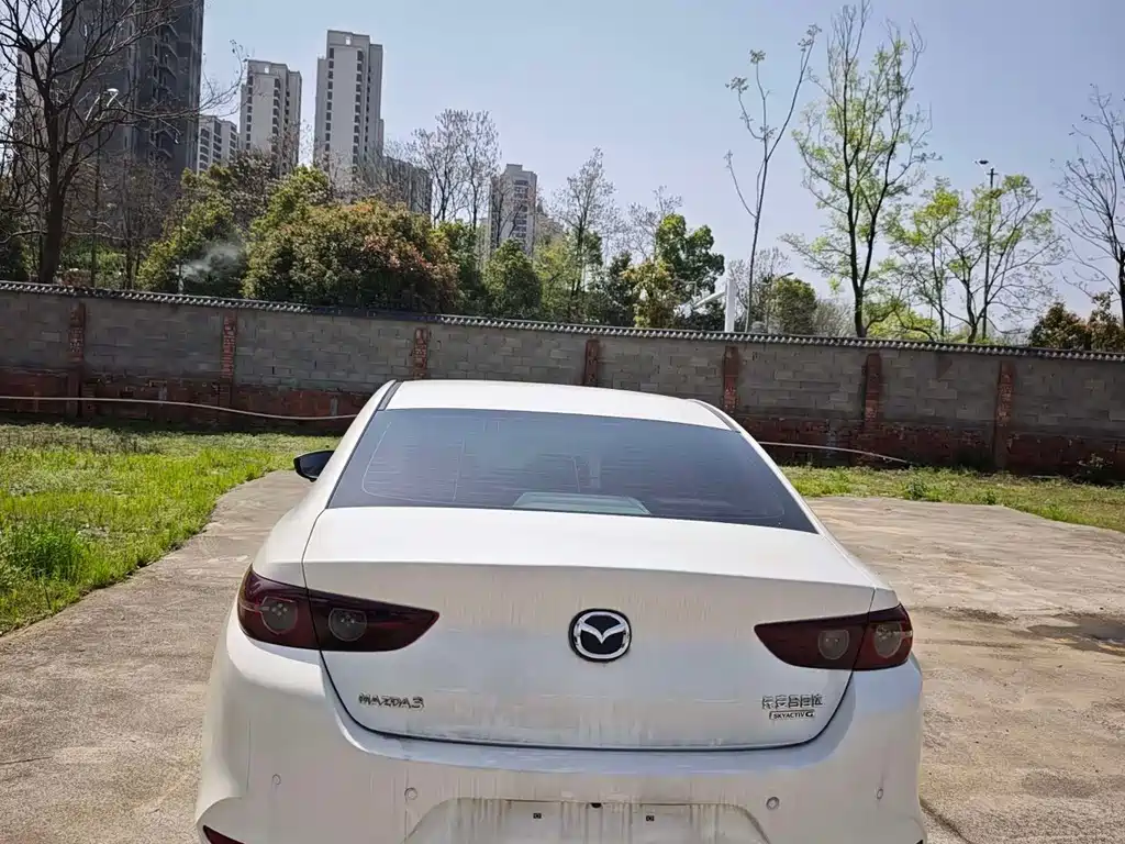 Mazda 3 Atenza 2020 1.5L Automatic Quality Beauty Edition