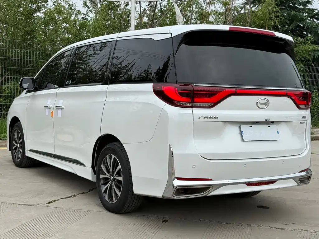 传祺M8 2023款 领秀系列 390T 尊享版