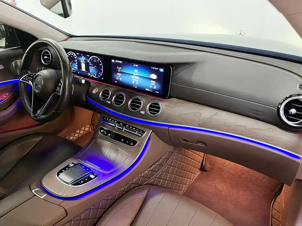Mercedes-Benz E-Class 2022 Facelift 3 E 300 L Luxury Edition
