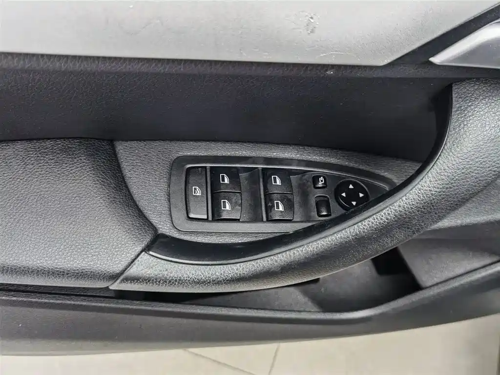 BMW X1 2016 sDrive18Li Fashion Edition