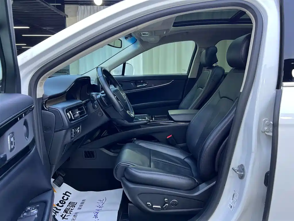Navigator 2021 2.7T AWD Prestige Edition