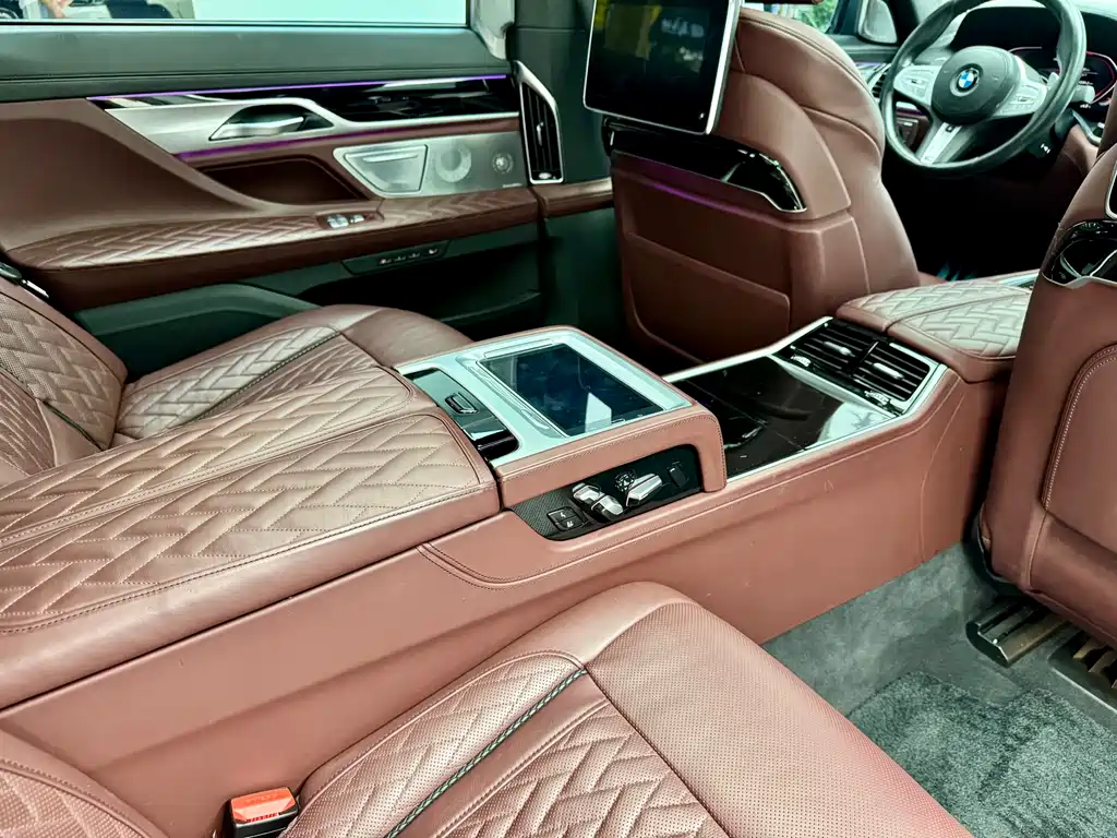 BMW 7 Series 2019 740Li xDrive Executive M Sport Package