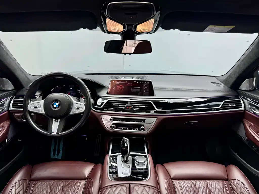BMW 7 Series 2019 740Li xDrive Executive M Sport Package