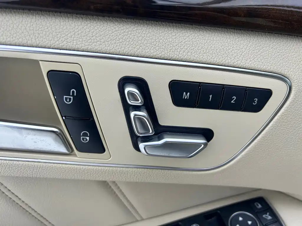 Mercedes-Benz E-Class 2014 E 260 L Luxury Edition