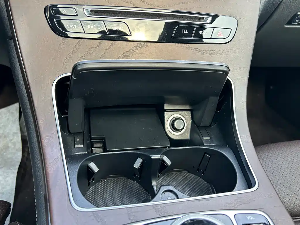 Mercedes-Benz GLC 2017 GLC 300 4MATIC Dynamic Edition