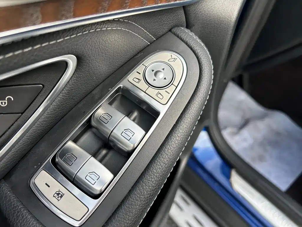Mercedes-Benz GLC 2017 GLC 300 4MATIC Dynamic Edition