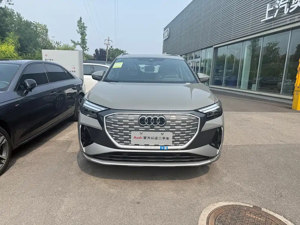 Audi Q4 e-tron 2024 40 e-tron Creative Edition