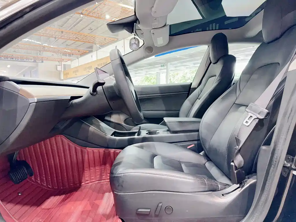 Model 3 Standard Range Rear-Wheel Drive Upgrade Version 2020