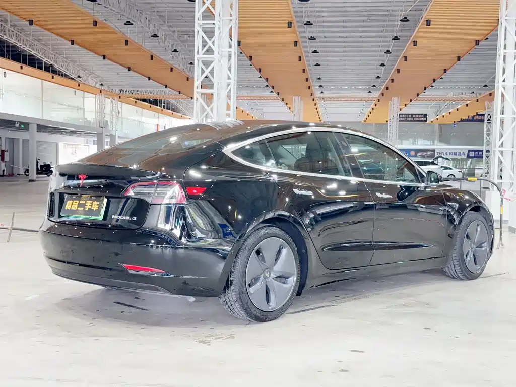 Model 3 Standard Range Rear-Wheel Drive Upgrade Version 2020
