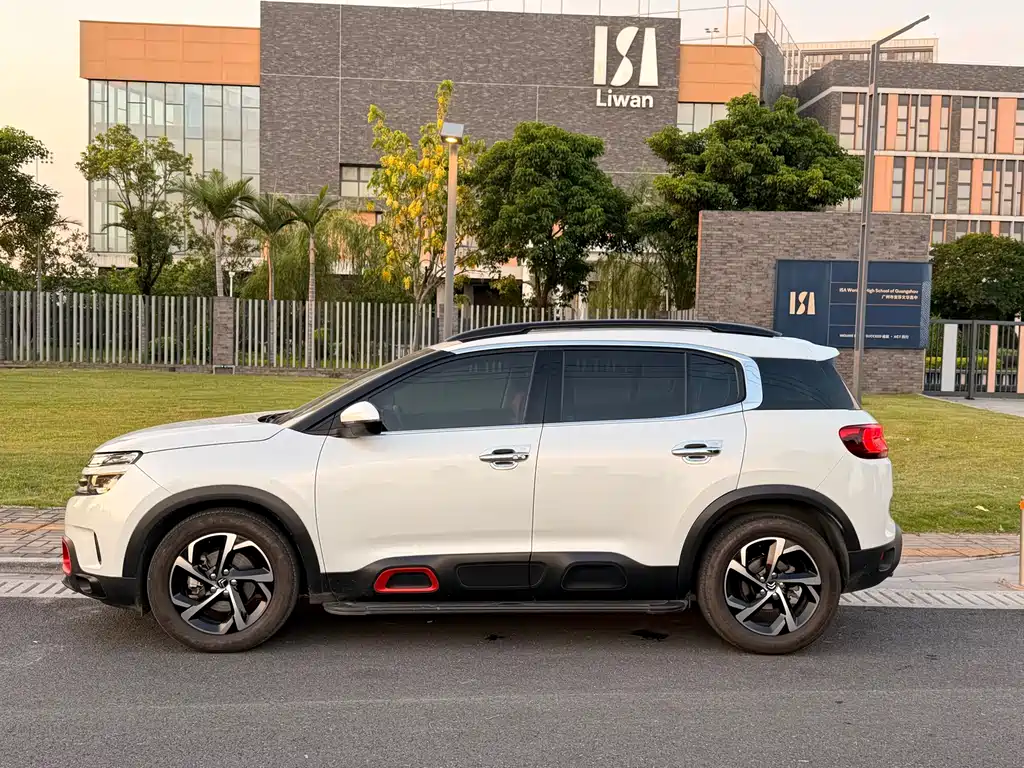 C5 AIRCROSS 2017 350THP Style