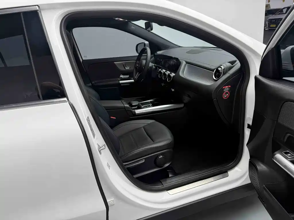 Mercedes-Benz GLA 2023 Facelift GLA 200
