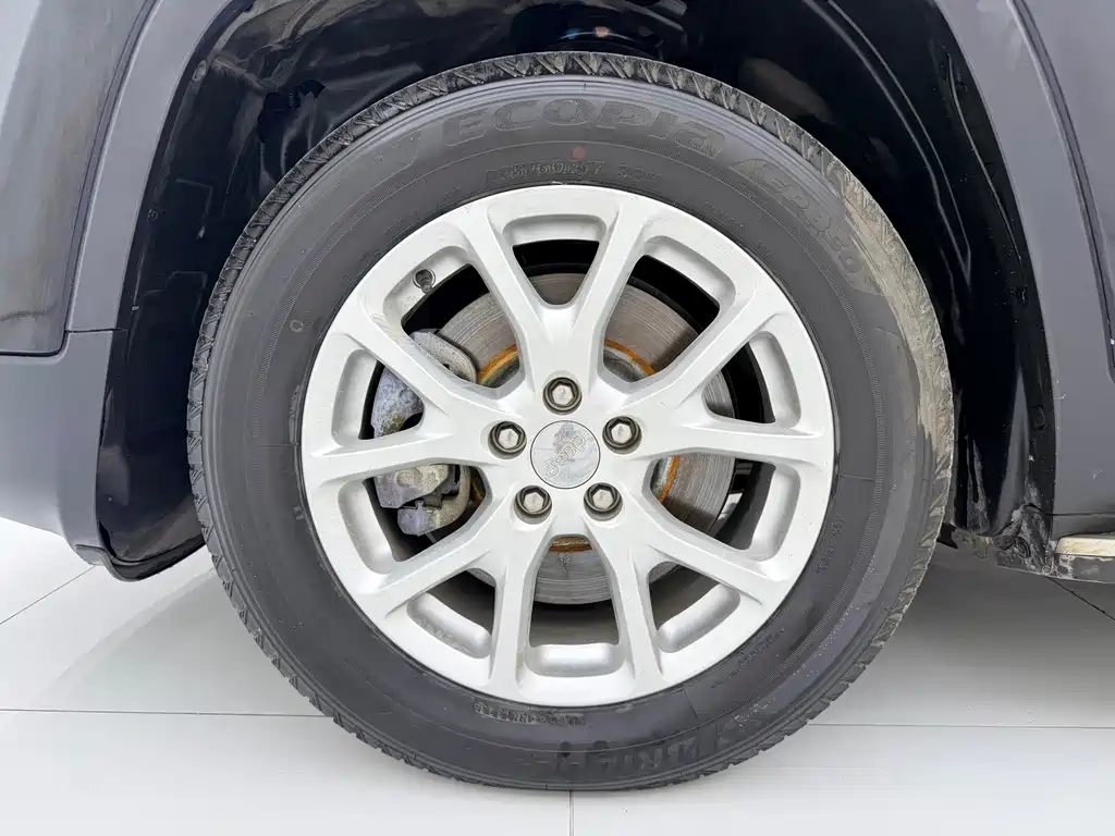 Freedom Light 2017 2.4L Leading Edition