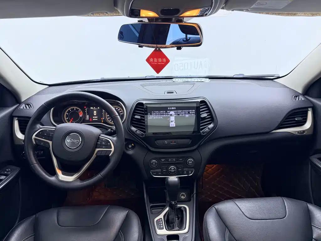 Freedom Light 2017 2.4L Leading Edition