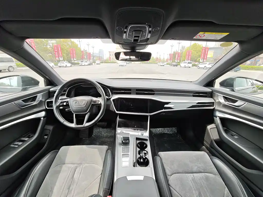 Audi A6L 2023 Facelift 40 TFSI Luxury Dynamic Edition