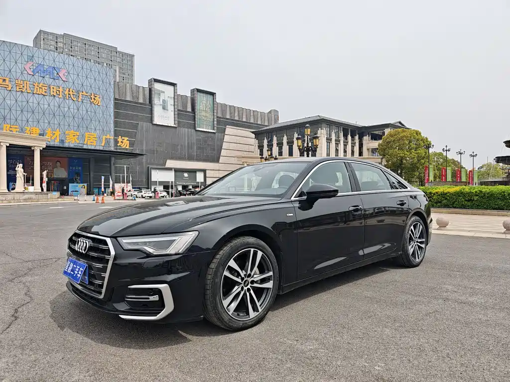 Audi A6L 2023 Facelift 40 TFSI Luxury Dynamic Edition